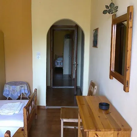 Gregory's * Paleokastrítsa