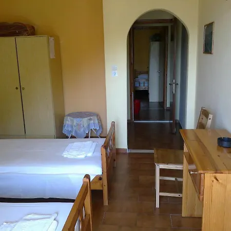 Gregory's Apartman Paleokasztríca