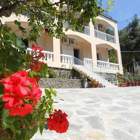 Gregory's Palaiokastritsa