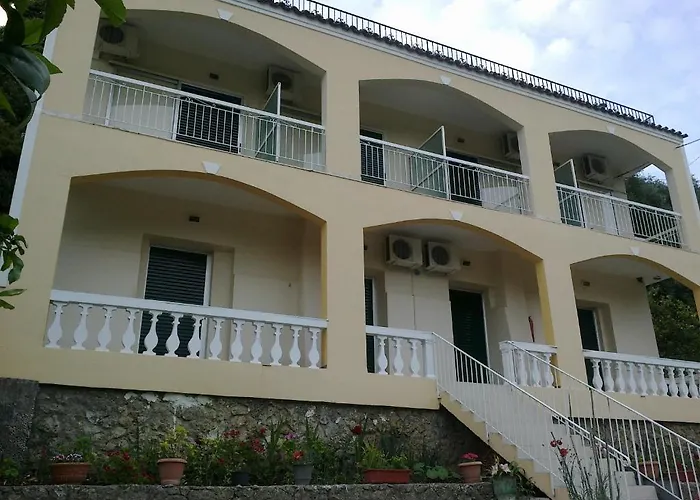 Gregory's * Palaiokastritsa